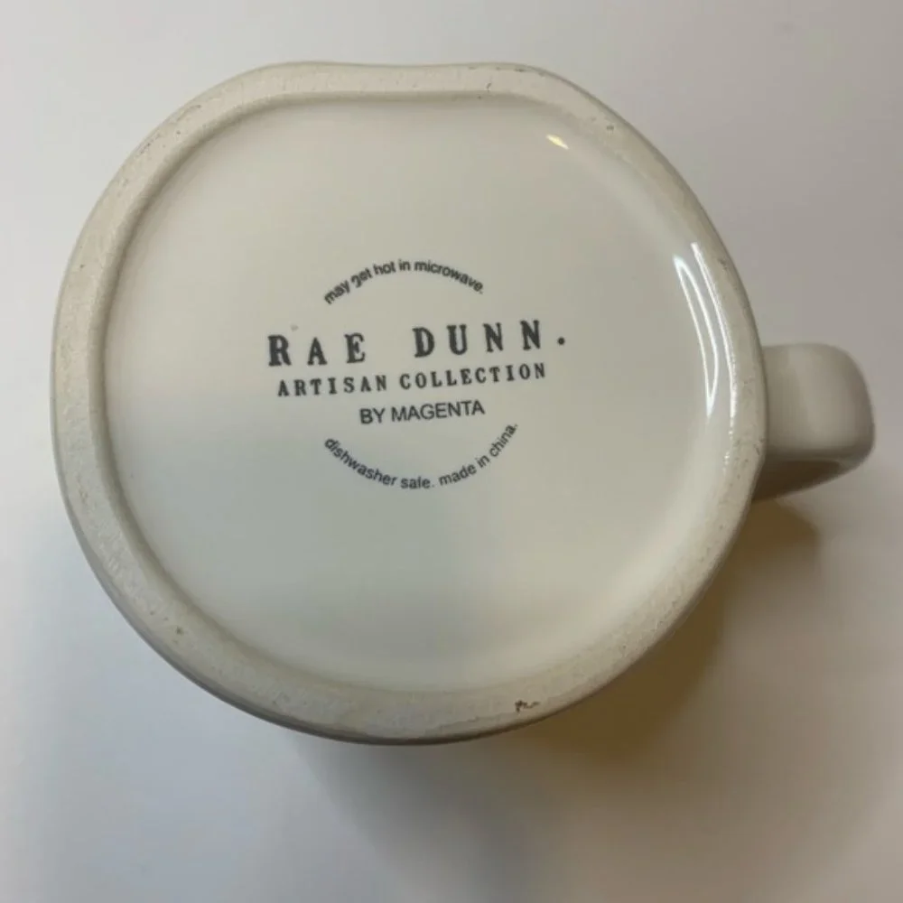 Rae‎ Dunn Hugs Kisses Mug